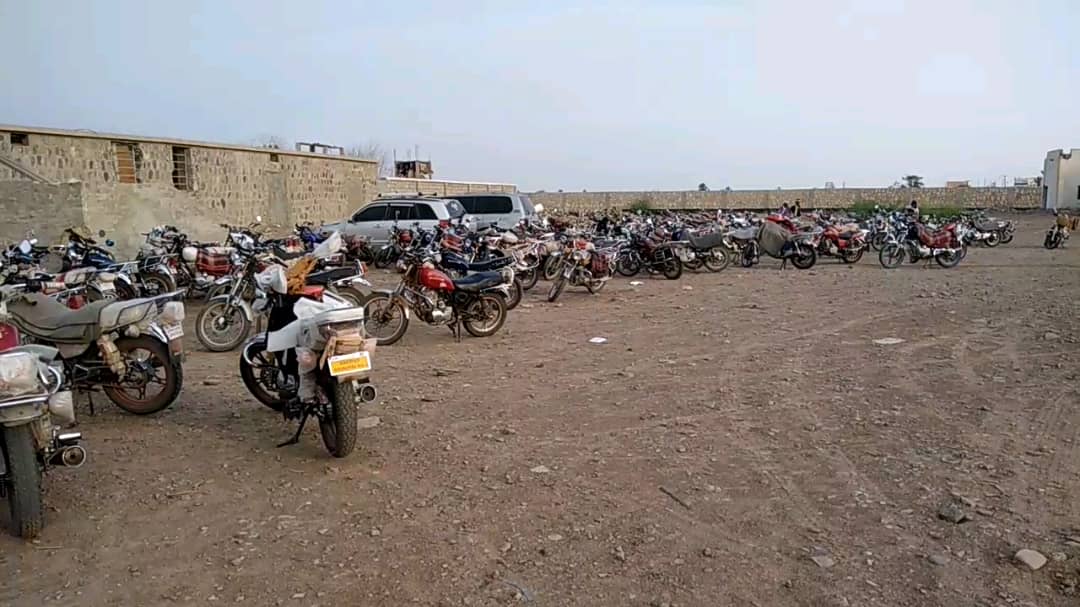 القوات الخاصة في لحج تضبط أكثر من 120 دراجة نارية غير مرقمه بحملتها الأمنية