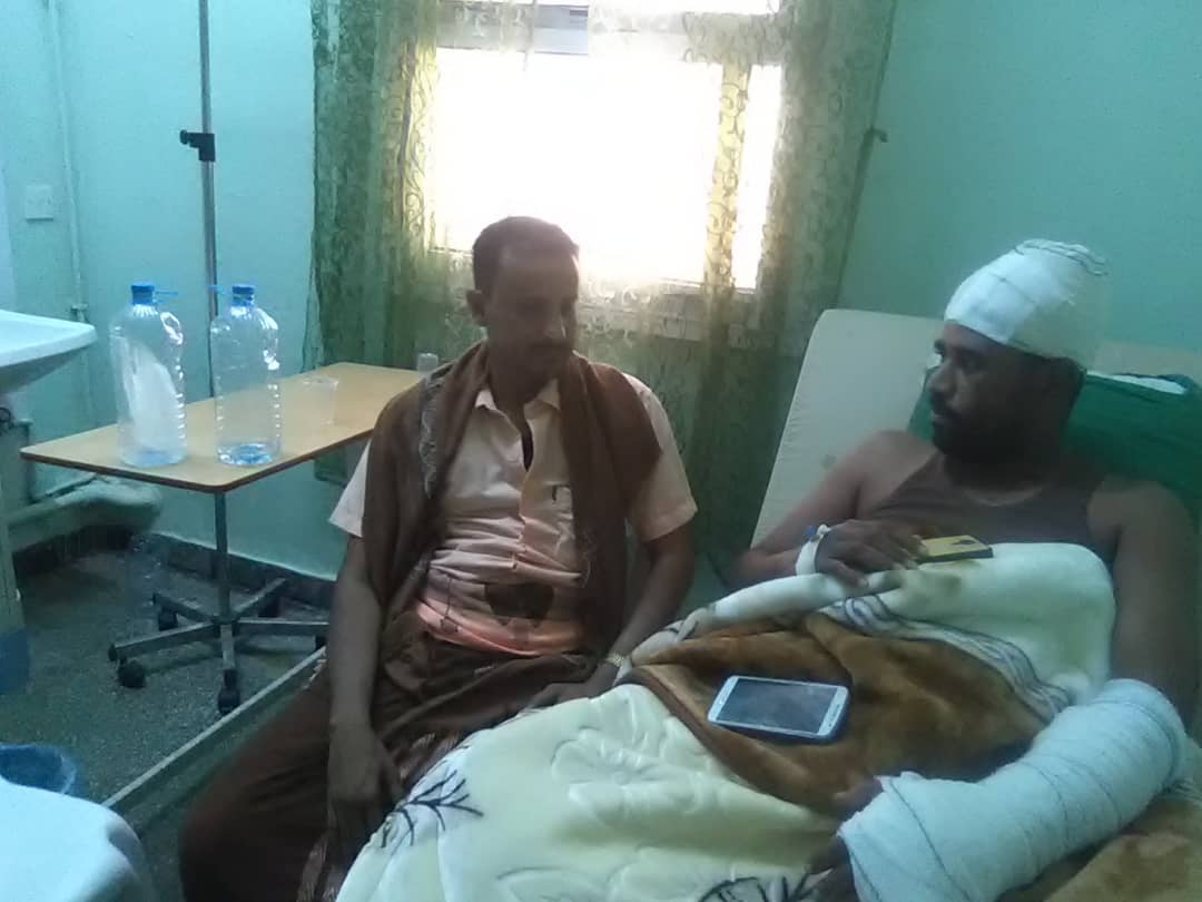رئيس انتقالي مسيمير لحج يزور جرحى اللوآء العاشر بالاحداث الأخيرة لتطهير عدن