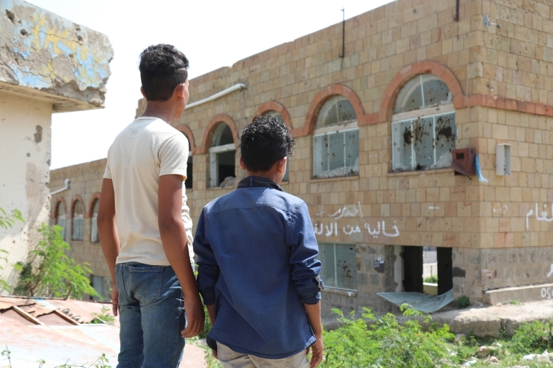مدرسة في تعز تتحرر من ألغام الحوثي