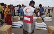 هلال لحج يستكمل توزيع الإغاثة لمخيمات النازحين بالمحافظة 