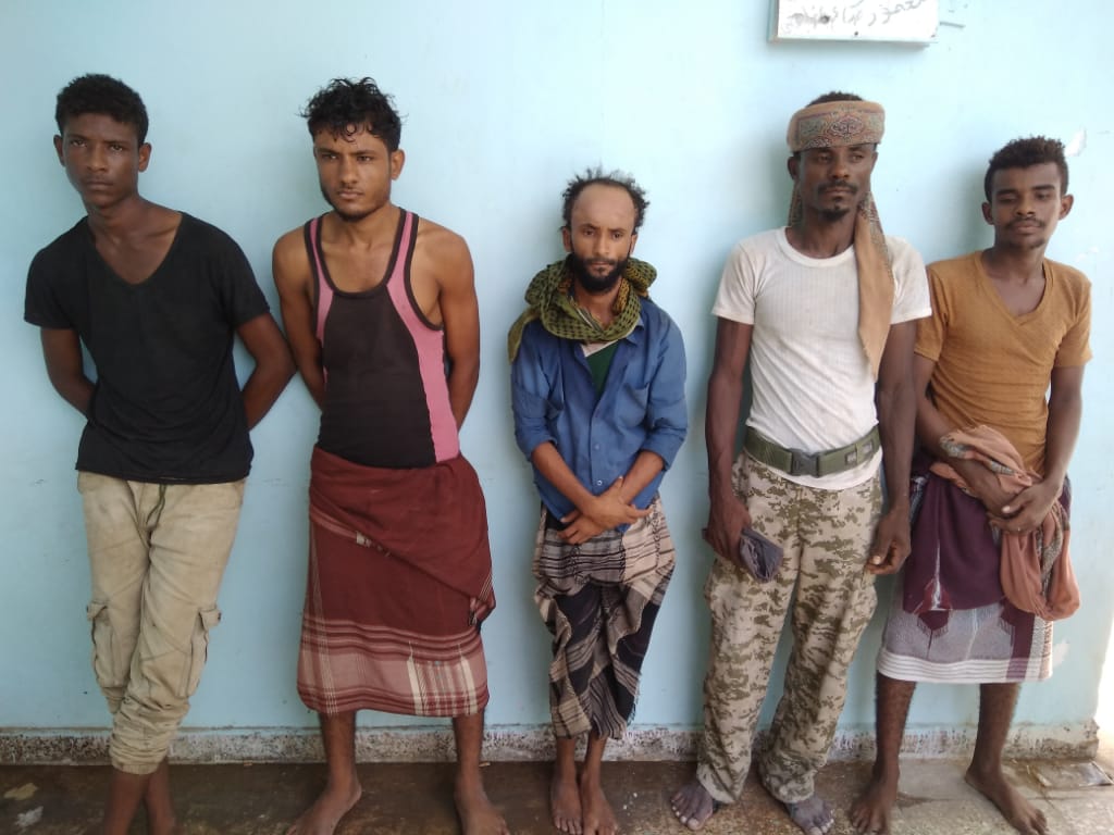 ادارة امن لحج تلقي القبض على عصابة تقطع وحرابه