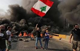 طرق لبنان مغلقة.. والجيش اللبناني يتحرك ويحذر المتظاهرين