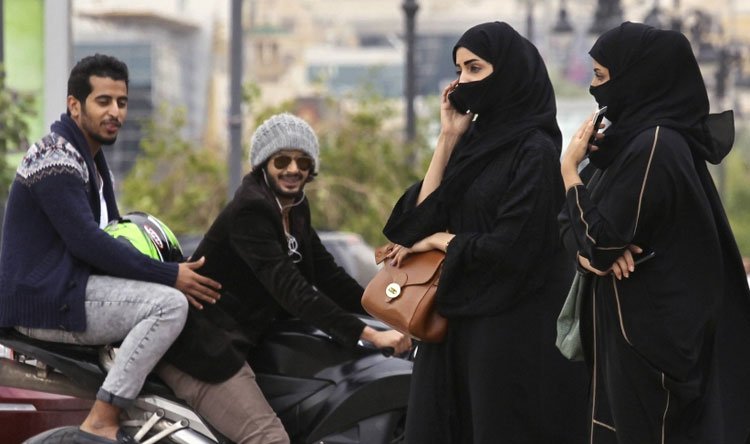 المملكة تعلن عن قرار جديد للحد من التحرش الجنسي ودعم مشاركة المرأة السعودية في التنمية