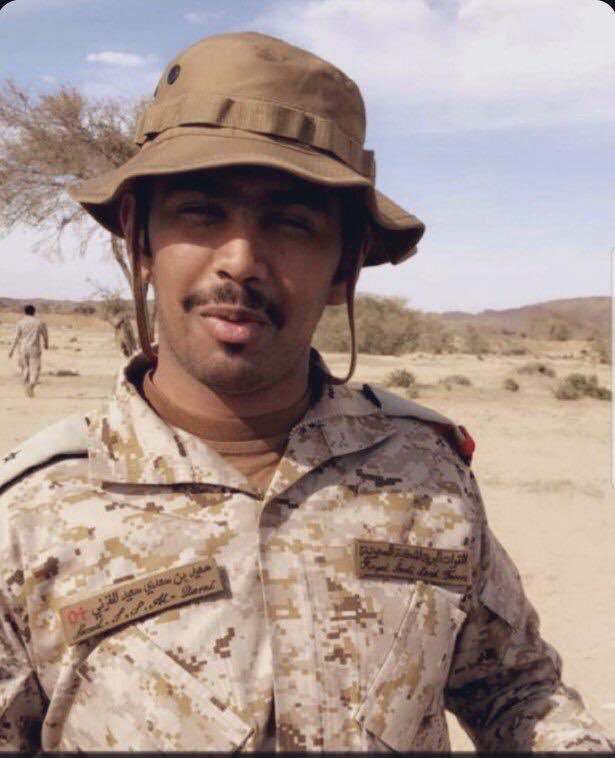 بعد 4 أيام من اختفائه في اليمن.. ضابط سعودي مصاب يفاجئ زملائه بالعودة