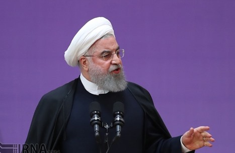 الرئيس الإيراني يكشف عن حقل نفطي ضخم تم اكتشافه في بلاده