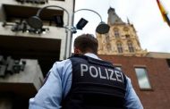 ألمانيا تعتقل 3 أشخاص يشتبه بانتمائهم لـ