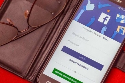 فيسبوك تعلن أنها حذفت 5.4 مليار حساب مزيف