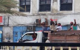 عمال النظافة في عدن يرفضون  صندوق النظافة ويتمسكون بقرار النقابة للاضراب