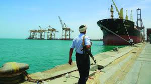 أوروبيون... تجاهل التهديد الحوثي للملاحة البحرية سيؤدي لكوارث عظمى