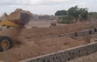اهالي قرية مقيبرة بتبن يشكون من تلاعب في بناء اساسيات فصول مدرسة اياد عوض..في ظل خدمات متردية بالقرية 