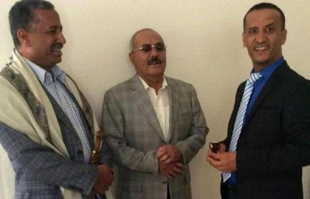 السكرتير الاعلامي للرئيس صالح “لاعاد للاصلاح قيمة ولا مع المؤتمر صف”