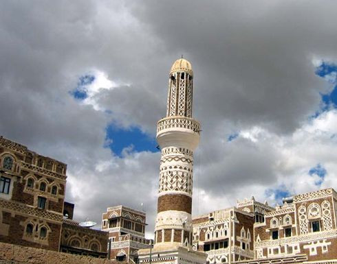 صنعاء :  مليشيات الحوثي تحول  مسجد الأيمان  الى معتقل