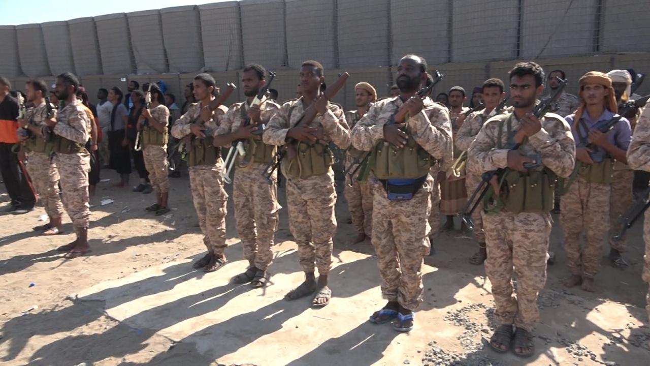 وكيل أول محافظة الحديدة في زيارة تفقدية لقطاع خفر السواحل بالحديدة