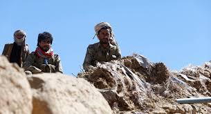 بقيادة قائد من إب: انسحاب عشرات المقاتلين الحوثيين من جبهة الضالع