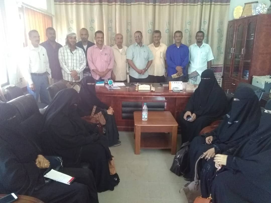 مدير تربية وتعليم لحج يلتقي اللجنة التحضيرية لتأسيس صندوق التكافل التربوي 