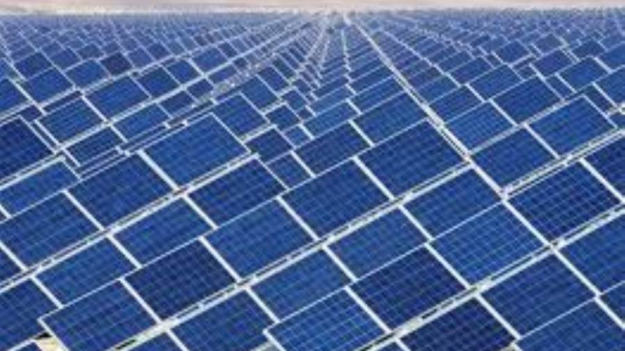 تونس تختار شركات دولية لبناء 5 محطات تنتج الكهرباء من الطاقة الشمسية