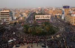 قوات الأمن العراقية تتقدم صوب ساحة التحرير ببغداد وصدامات مع المحتجين