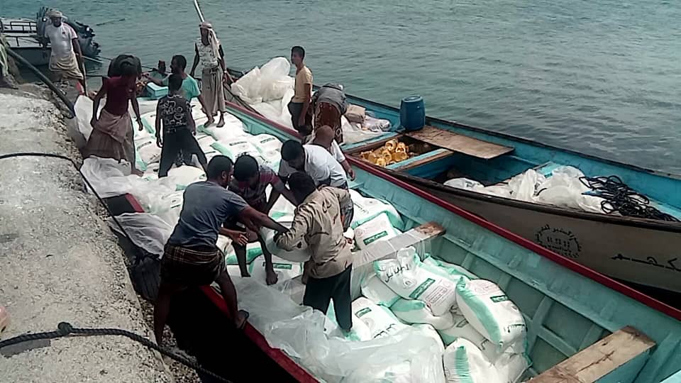 مساعدات طبية ومواد غذائية وكتب مدرسية في زيارة لمشبق لجزيرة ميون 