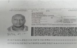 جوازات مطار عدن توقف مسافرآ أجنبي بعد الاشتباه فيه