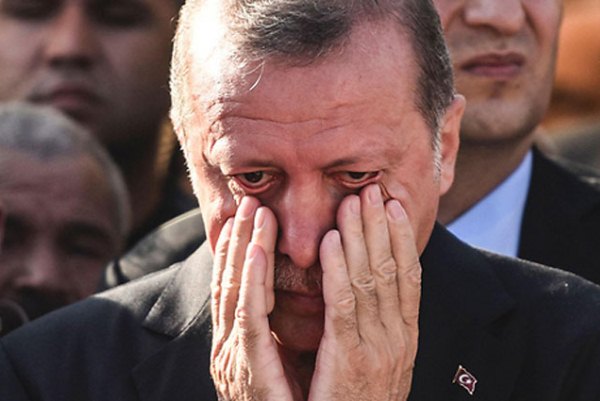 الجيش التركي يتلقى ضربتين قاصمتين في كل من سوريا وليبيا