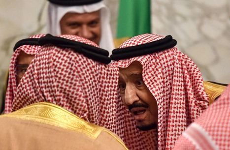 اسقط كل الشائعات حول وفاته ظهور الملك سلمان في أداء قسم السفراء