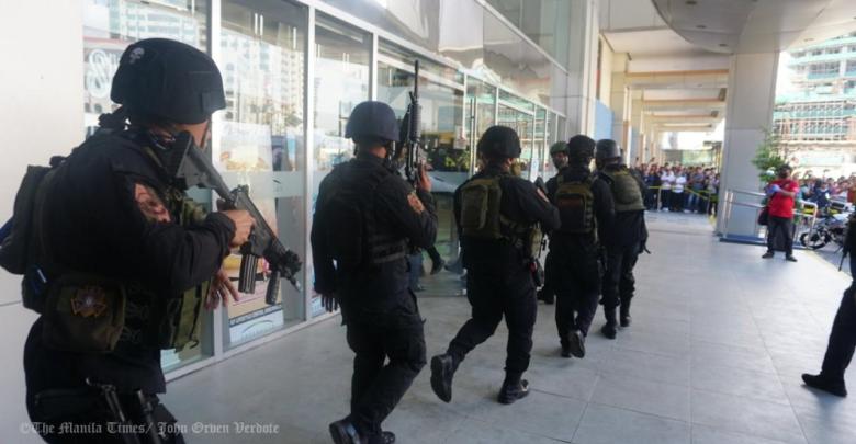 الفلبين : احتجاز  27 رهينة في مركز تجاري