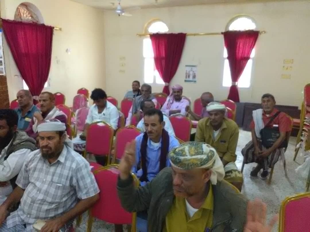 استعداد للسيول القادمة لقاءات بعدد من رؤساء الجمعيات الزراعية في لحج 