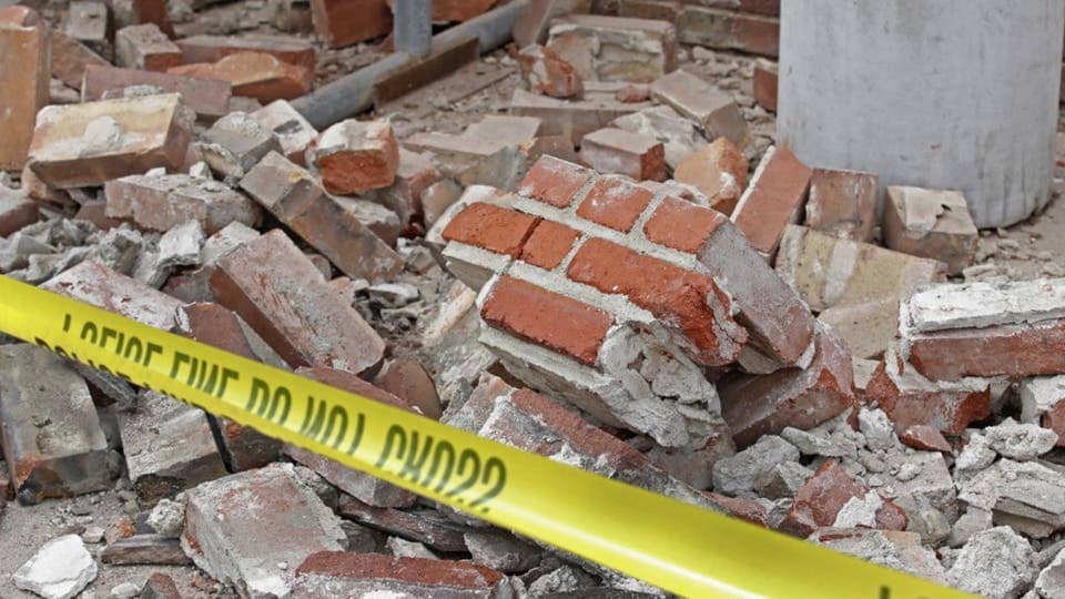 زلزال يهز كرواتيا.. وواجهات الأبنية تنهار