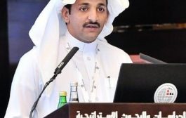 كاتب ومحلل سعودي يتهم حكومة الشرعية بالاستسلام..وعرقلة اتفاق الرياض 