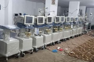 مليشيات الحوثي تعرض أجهزة التنفس الاصطناعي والقلب في السوق السوداء