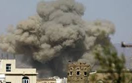 بعد أن قتل اثنين منهم.. الحوثي يفجر منزل مواطن في الضالع