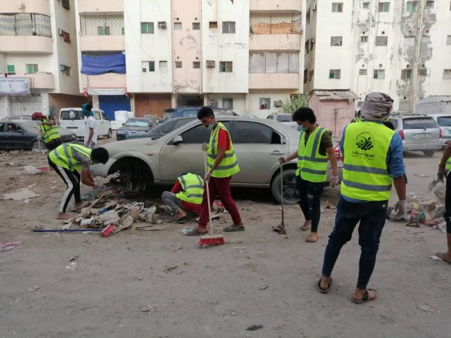 صحوة شباب تواصل تنفيذ حملاتها التطوعية لإزالة مخلفات الأمطار والنفايات في المدينة التقنية