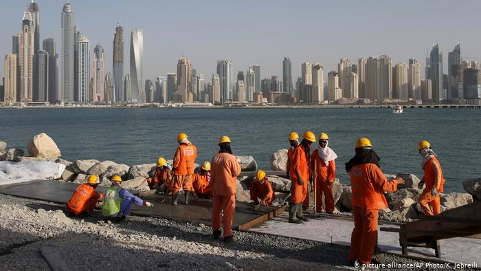 تحليل: كورونا ومستقبل العمالة العائدة من دول الخليج؟