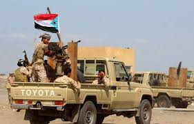 القوات الجنوبية تدمر آليات عسكرية تابعة للإصلاح في جبهة شقرة