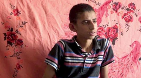 طفل أسير استدرجه الحوثيين للقتال معهم بـ”عيدية” لم يتسلمها