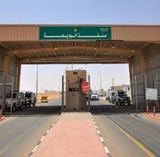 معالجة استثنائية لوضع 950 مسافر يمني متواجد بمنفذ شرورة