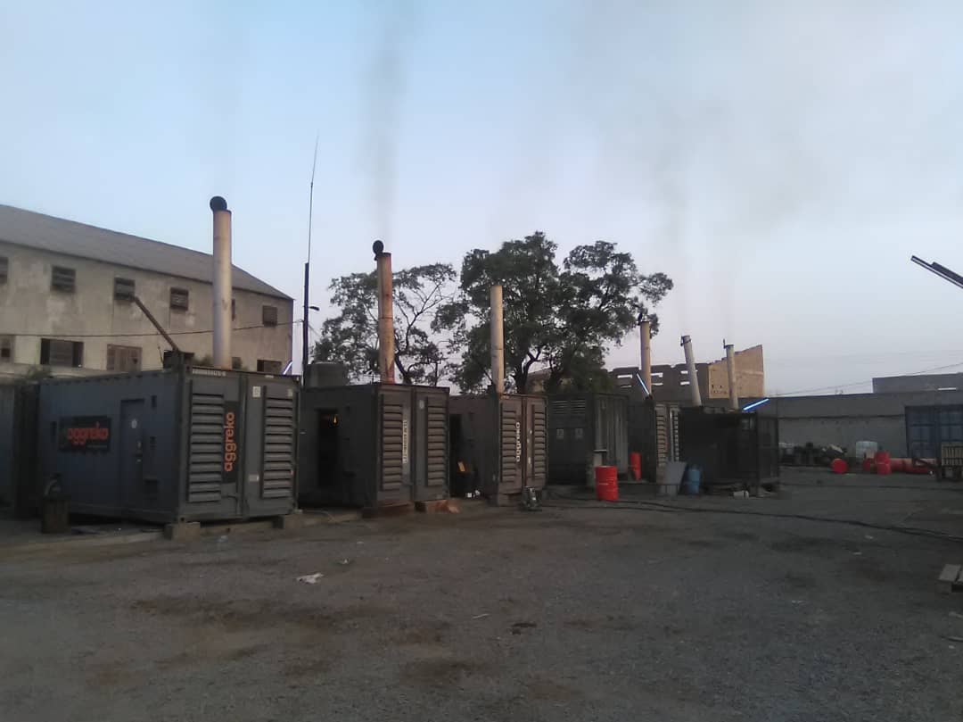 بسبب ثلاثة مشاكل: انهيار منظومة كهرباء أبين