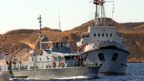 البحرية المصرية تضبط كمية كبيرة من المخدرات على متن مركب صيد