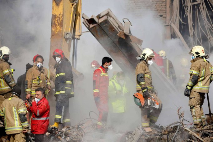 الغامض الواضح في حرائق إيران