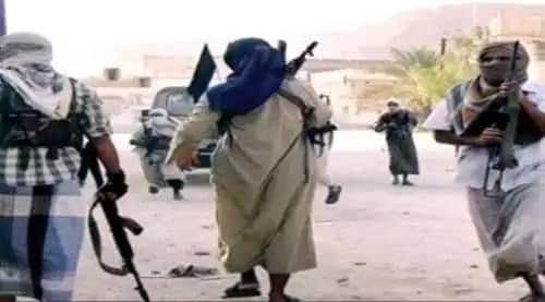 الإصلاح يعتقل قيادات عسكرية كبيرة في الجيش بمدينة التربة