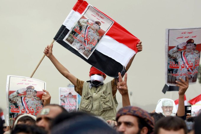 إخوان اليمن من السعي إلى حكم البلاد إلى القتال لأجل موطئ قدم