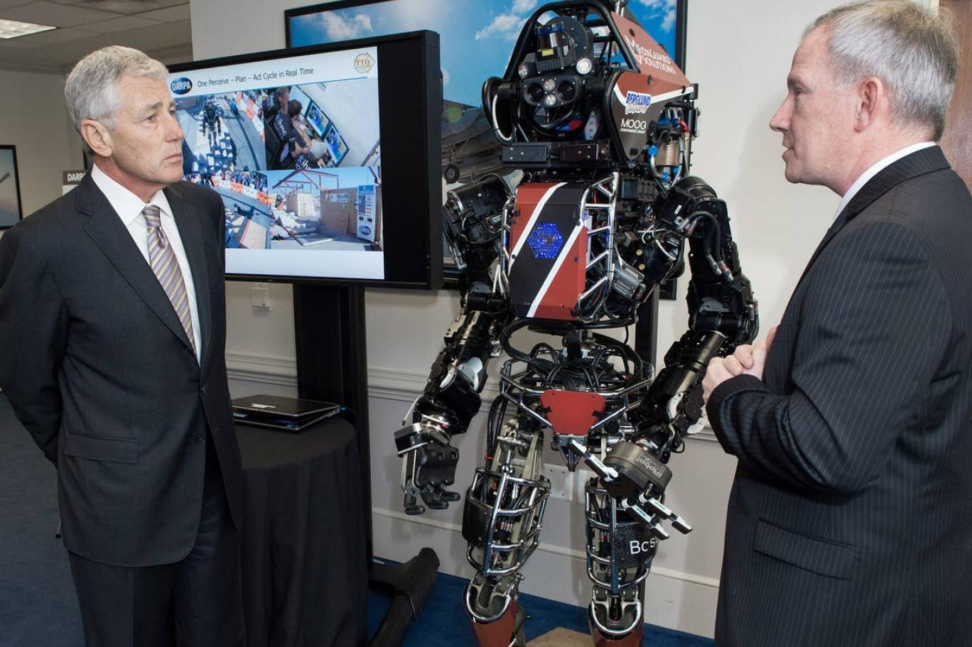 الذكاء الاصطناعي سيحرمنا من وظائفنا قريبا، لكنه قد يحررنا