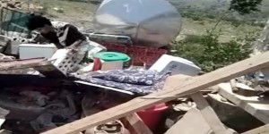 عناصر حوثية تهدم 4 منازل وتطرد ساكنيها في محافظة تعز