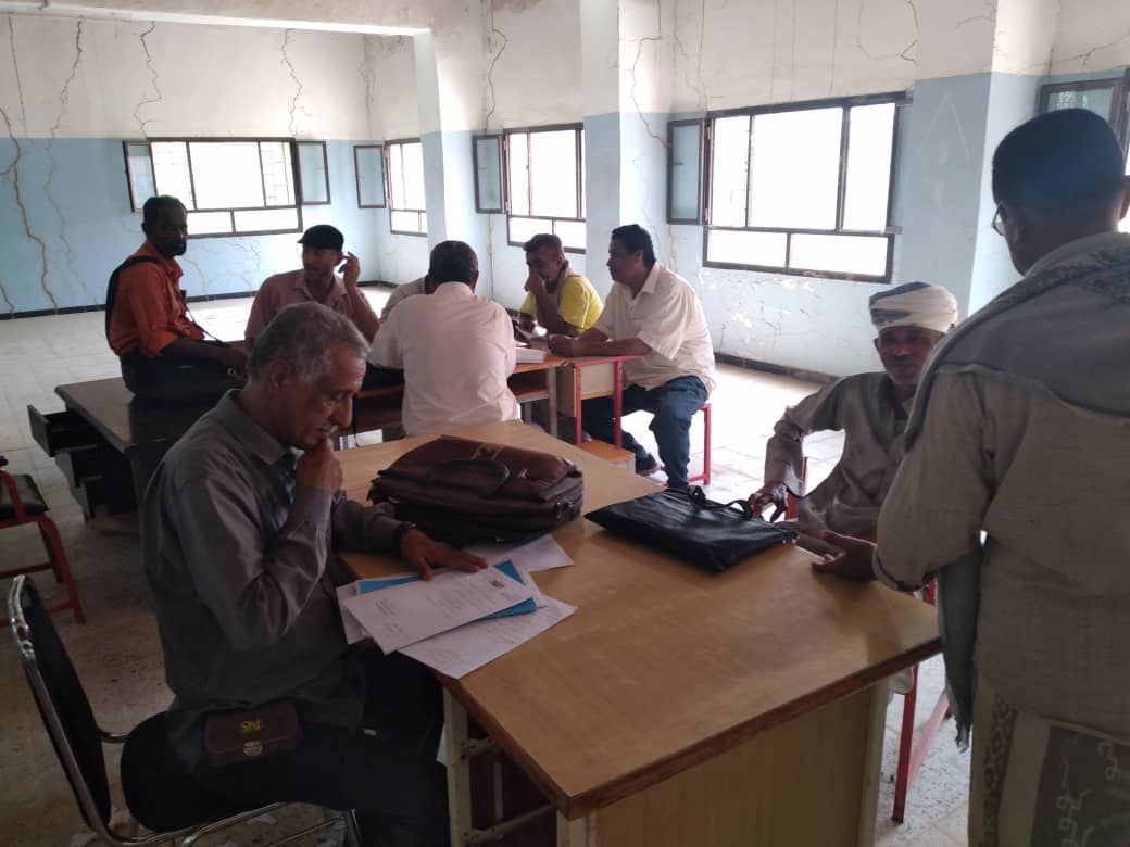 مكتب التربية خنفر يجري عملية تدوير وظيفي بين رؤساء الاقسام 