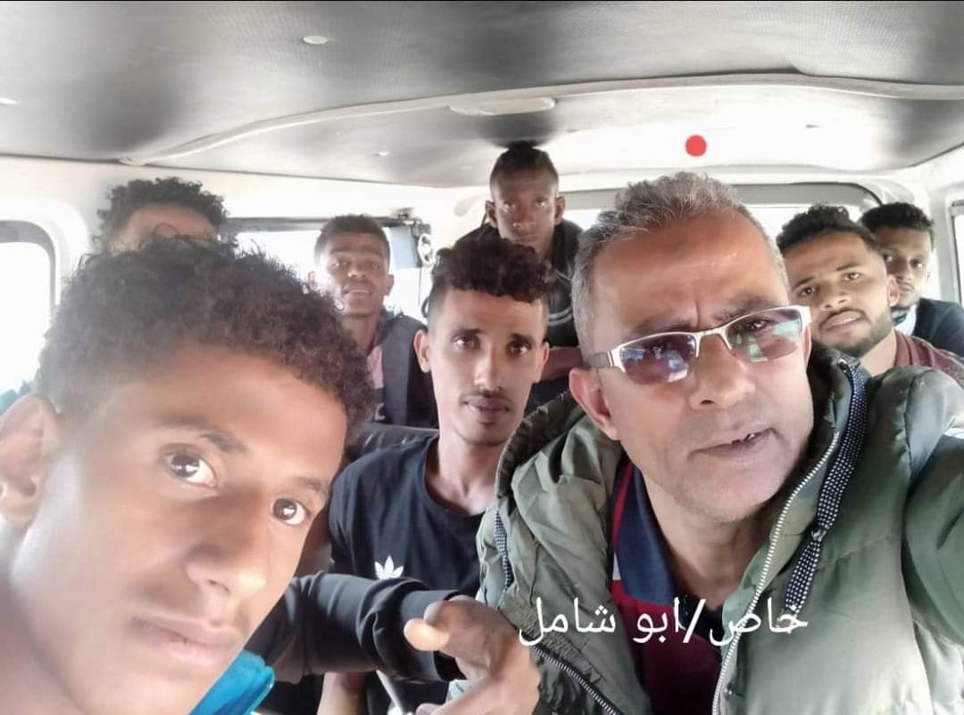 نقطة أمنية تابعة للحوثي تحتجز رياضيين اثناء عودتهم إلى عدن..مناشدين التدخل للإفراج عنهم 