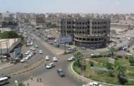 شاهد بالفيديو : مقتل إمرأة وإصابة الأخرى بحادث بعدن