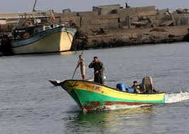 البحرية المصرية تقتل وتصيب صياديين فلسطينيين
