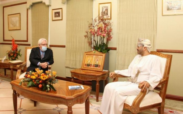 التقى خلالها وزير الخارجية وناطق الحوثي .. غريفيث يختتم زيارته إلى سلطنة عمان