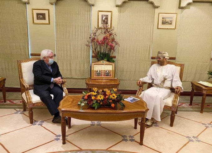 غريفيث يلتمس دعم الدبلوماسية العُمانية الجديدة لمسار السلام في اليمن