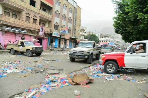 قتلى وجرحى في انفجار قنبلة في احدى شوارع صنعاء